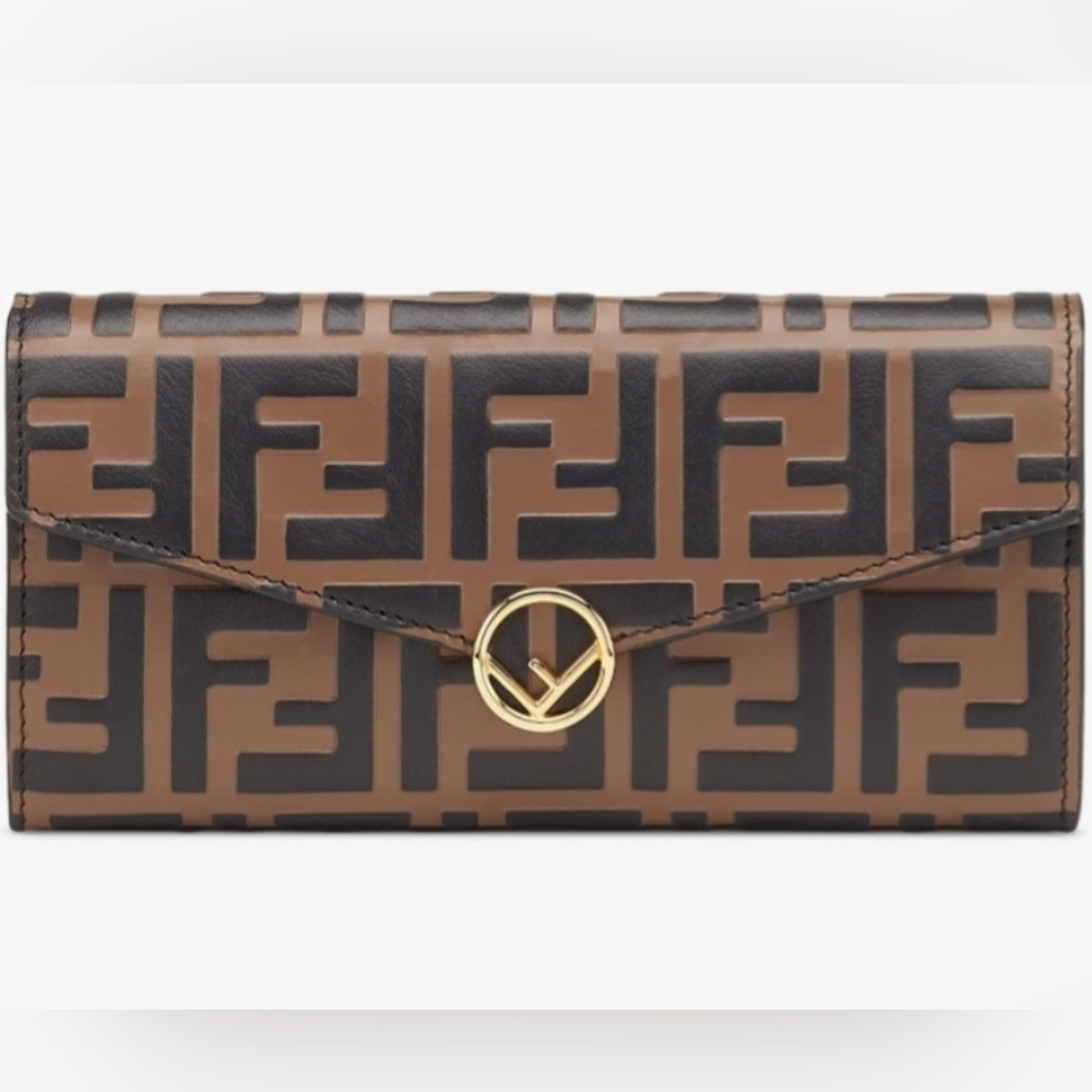 ✨New Fendi wallet in box